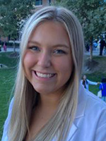 portrait photo of isabelle "izzy" Ampe, student in midwestern optometry school