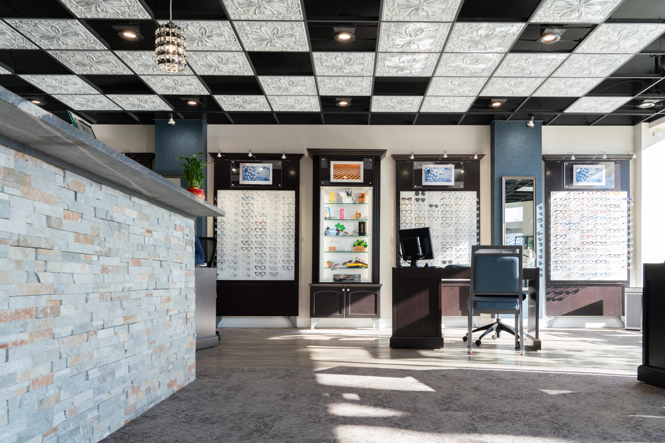 The optical from floor to cieling