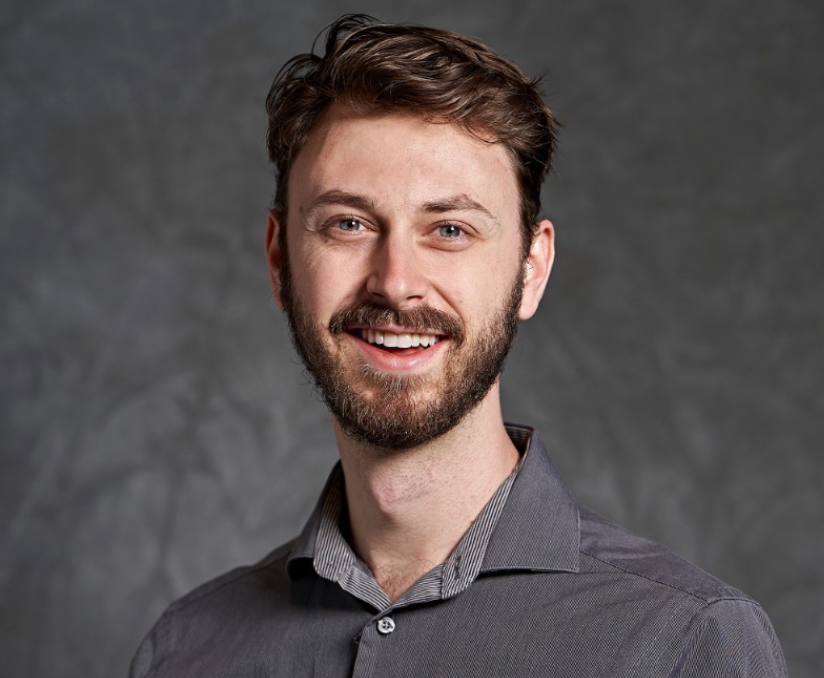 Dr. Pfeifer