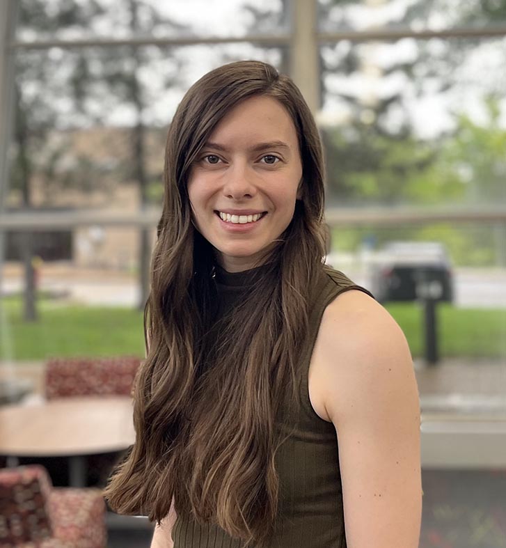 Carly Poskochil, OD, 2025 top graduate from University of Missouri, St. Louis, College of Optometry