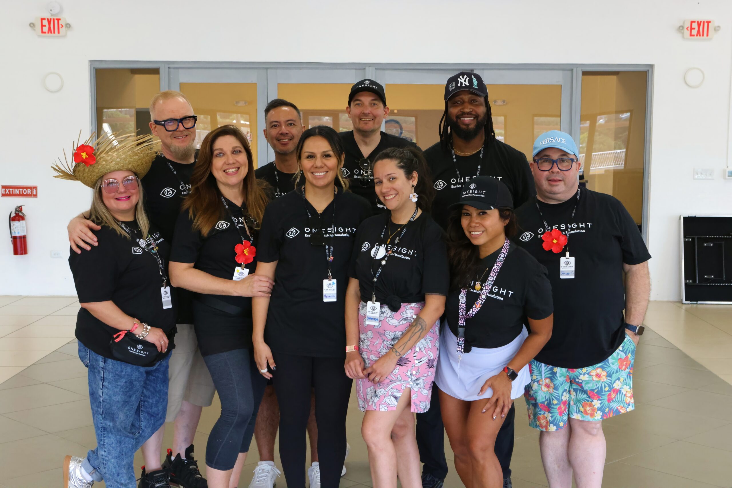  volunteers from LensCrafters, Sunglass Hut, Ray-Ban and For Eyes. Photos provided by EssilorLuxottica.