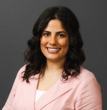 Dr. Denisa Figueroa