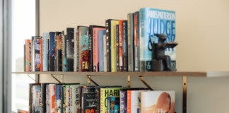 Lending Library Gives Patients Chance to Read, Borrow Books